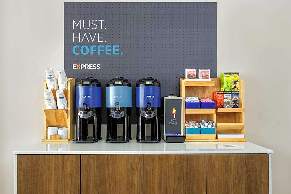 Holiday Inn Express & Suites Jacksonville South - I-295 By IHG