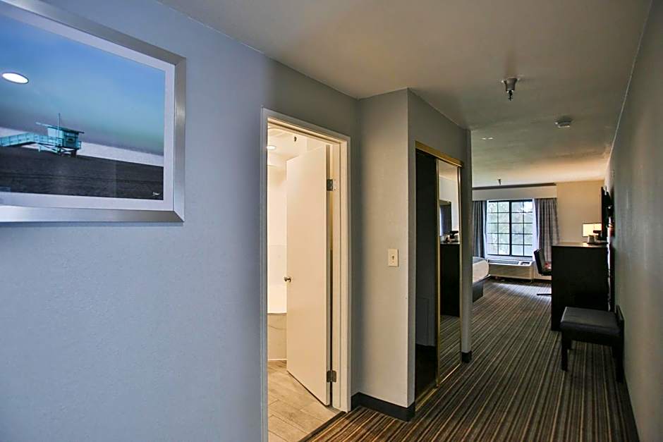 Best Western Surf City