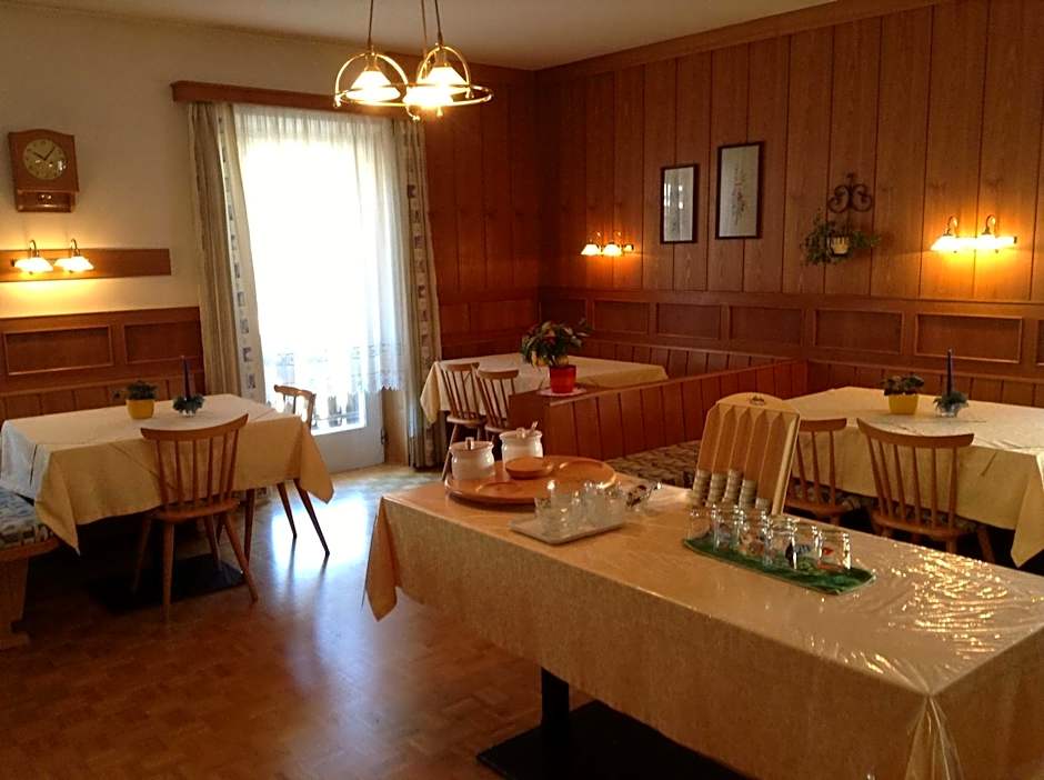 Garni Hofer