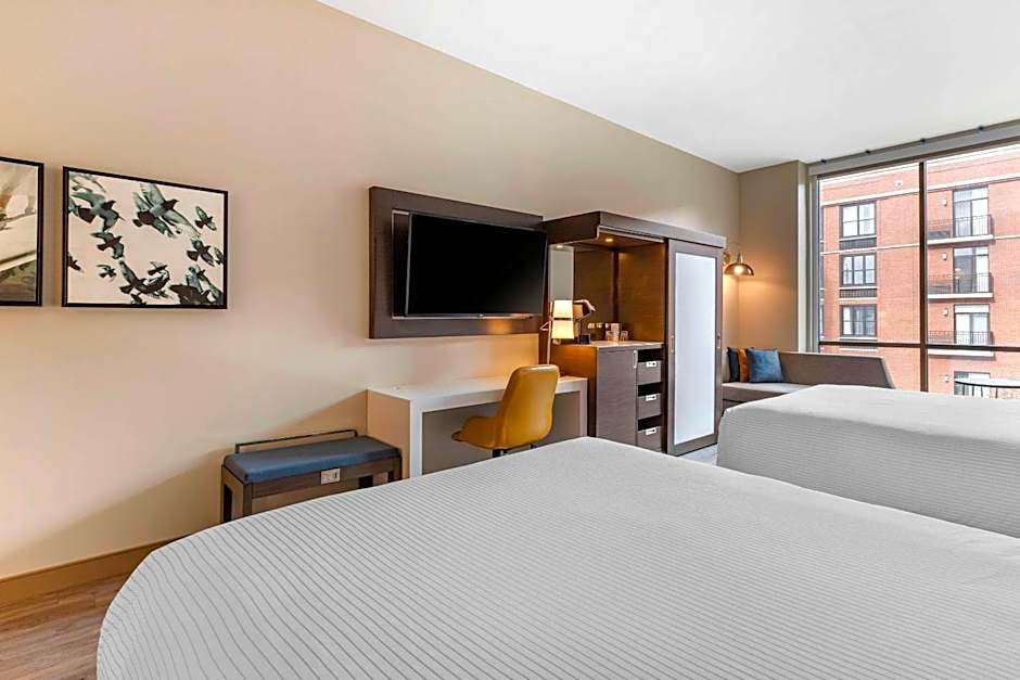 Cambria Hotel Savannah Downtown Historic District