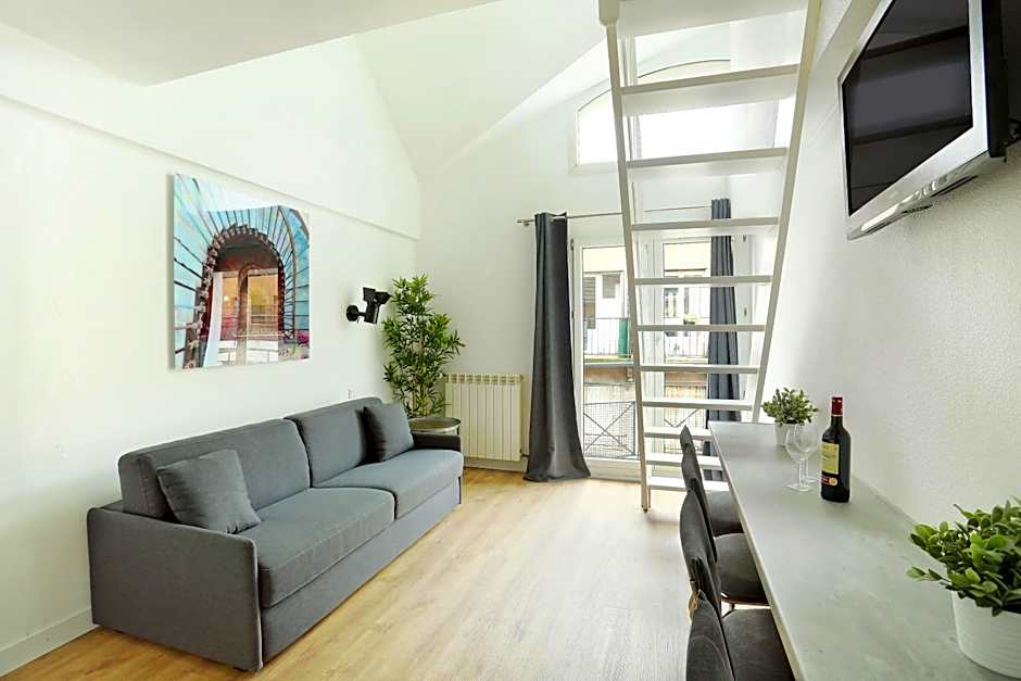 Les Lilas Serviced Apartments