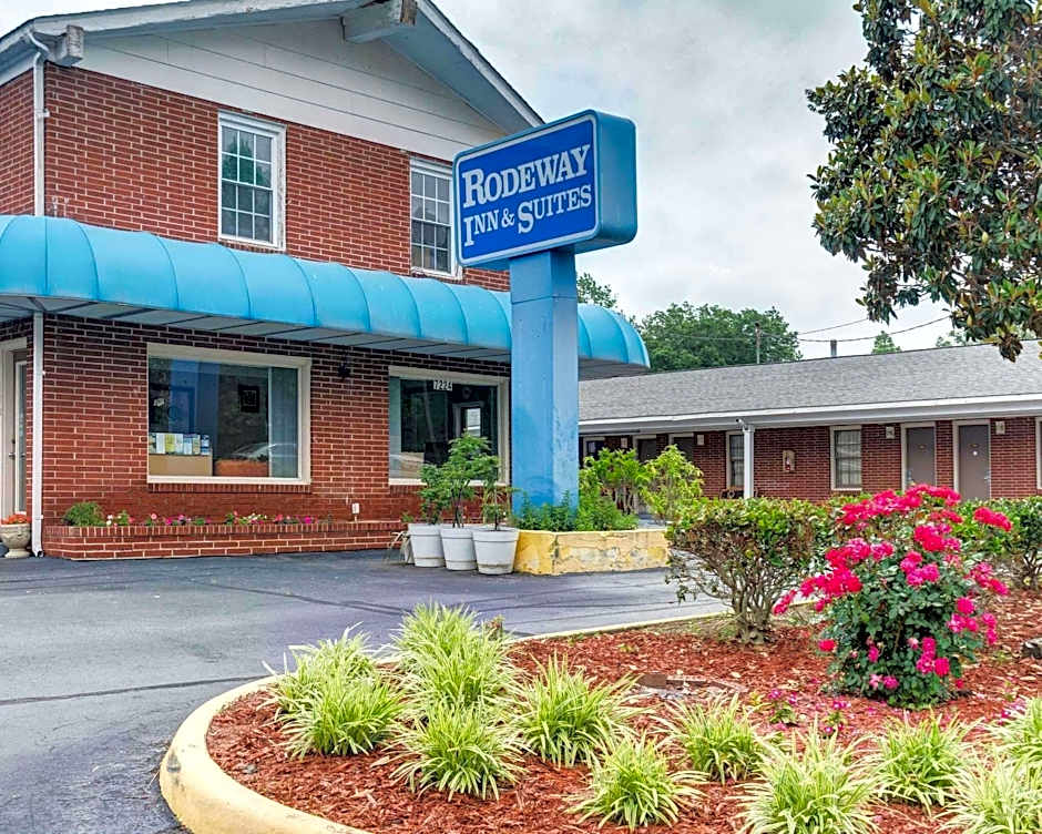 Rodeway Inn & Suites