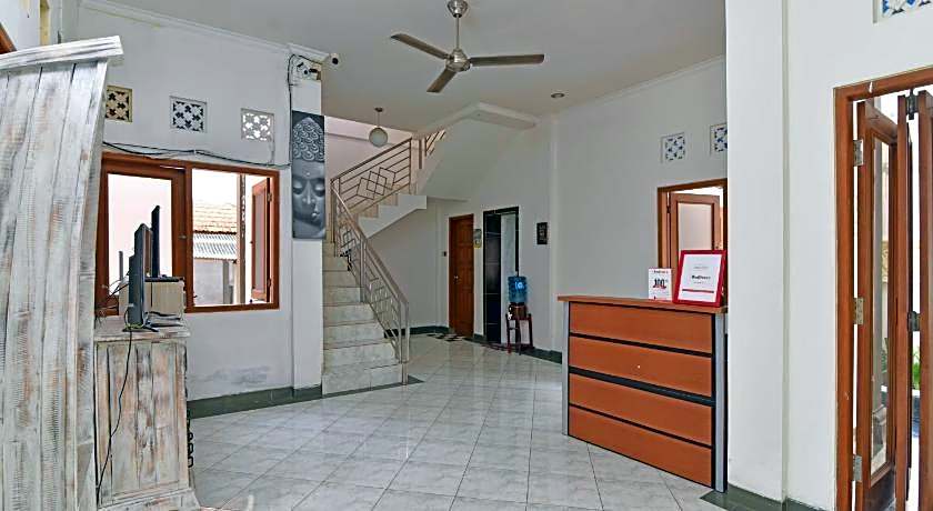 RedDoorz @ Jalan Gatot Subroto Denpasar