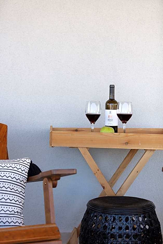 Lines Concept Accommodation