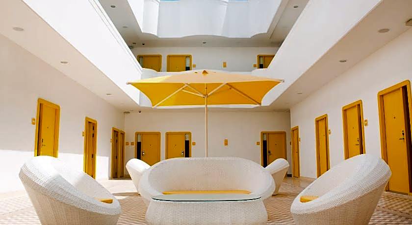 bloomrooms @ New Delhi Railway Station