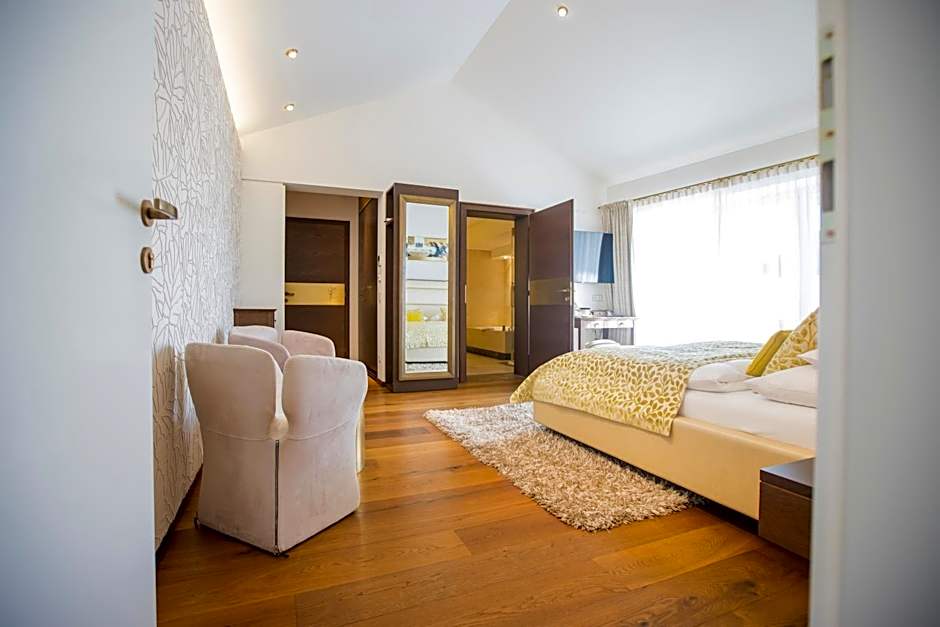 Iris Porsche Hotel & Restaurant