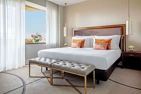 Executive Suite with Terrace with Extra Bed