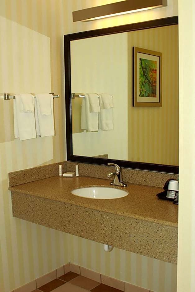 Fairfield Inn & Suites by Marriott Fairmont