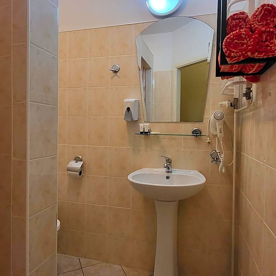 Pałacyk Srebrna Fala