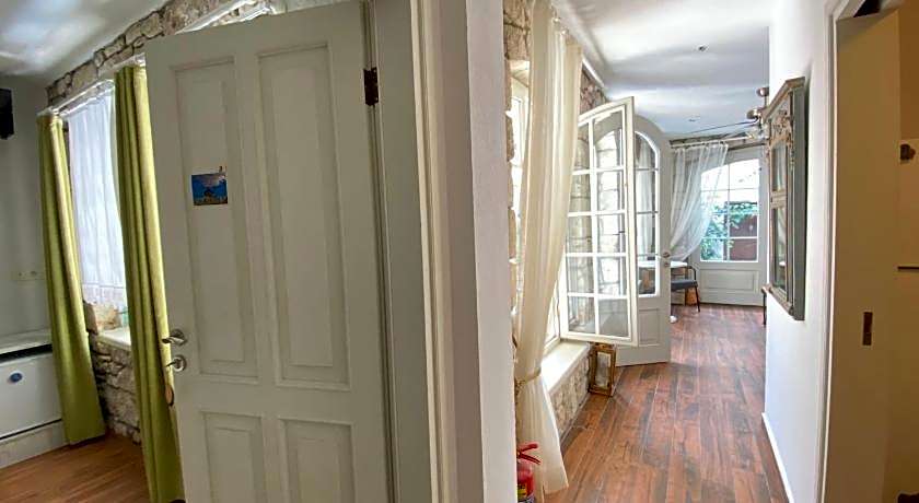 Oberj d'Azur Alacatı