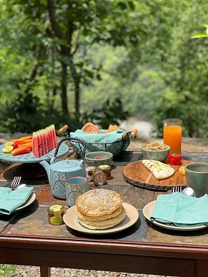 Neemrana's Glasshouse on the Ganges
