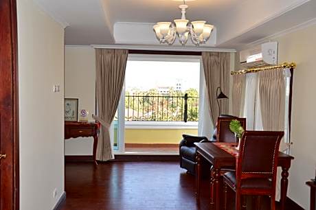 Patuxay View Suite
