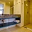 Quality Suites Alphaville