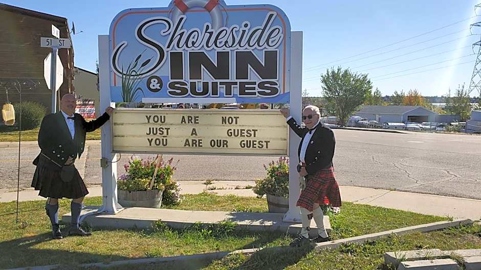 Shoreside Inn & Suites