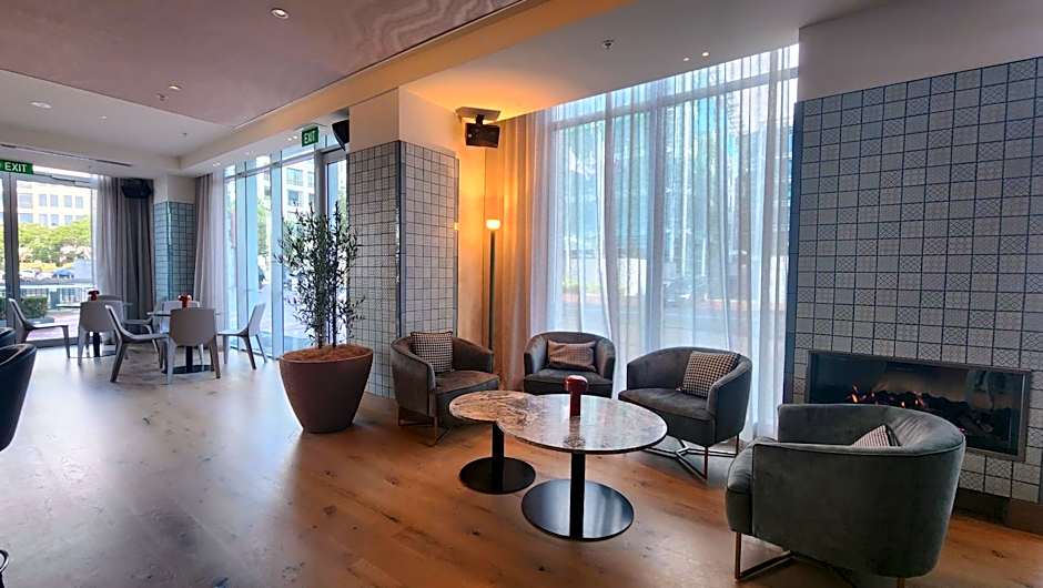 Marsden Viaduct Hotel