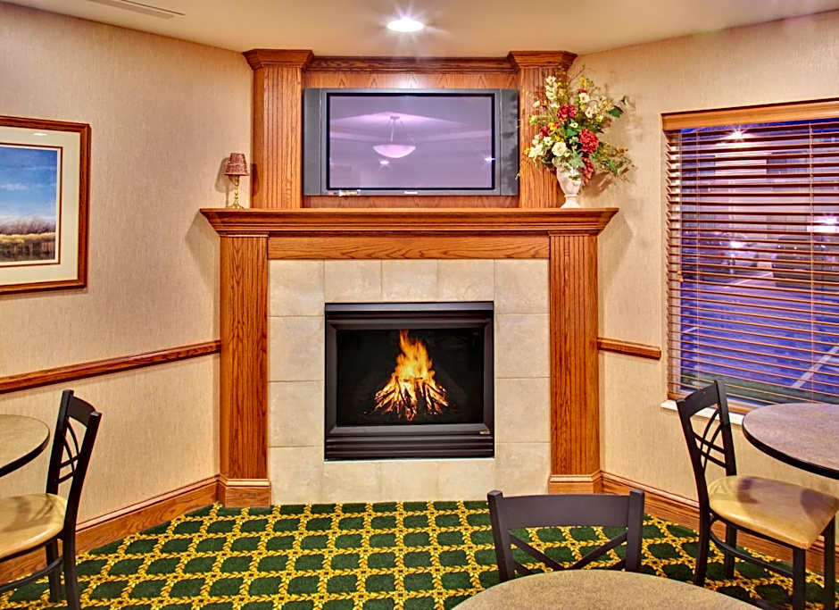 Holiday Inn Express Hotel & Suites Brookings By IHG
