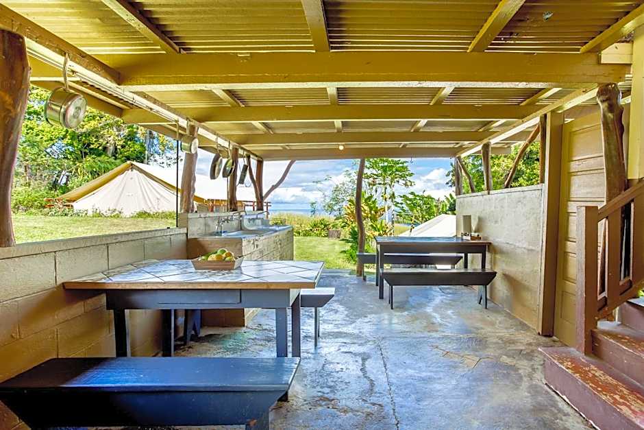 Waipi'o Lodge
