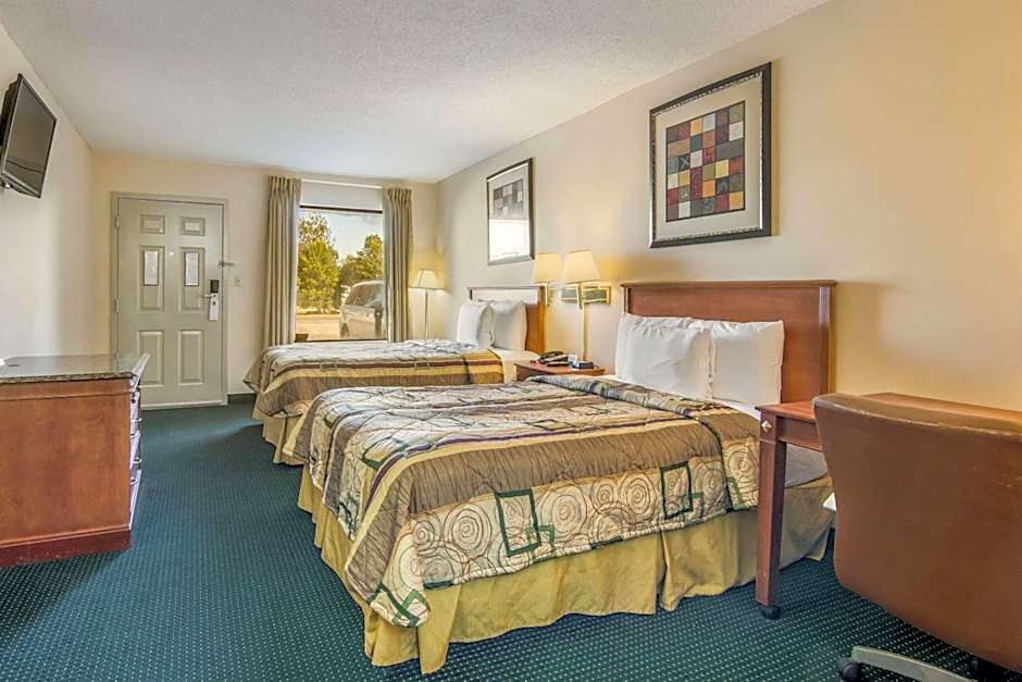 Rodeway Inn & Suites