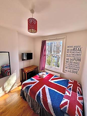 Standard Double Room with Shared Bathroom