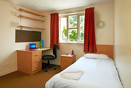 Single Room with En-suite