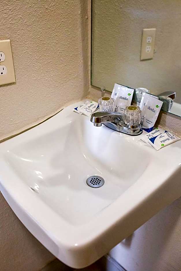 Harmony Inn and Suites