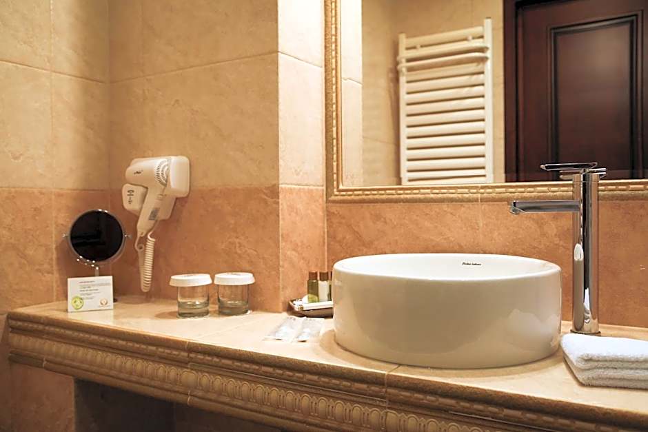 Hotel Foisorul cu Flori