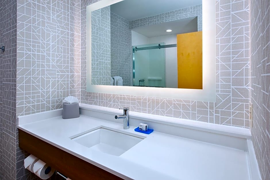 Holiday Inn Express & Suites Absecon-Atlantic City Area By IHG