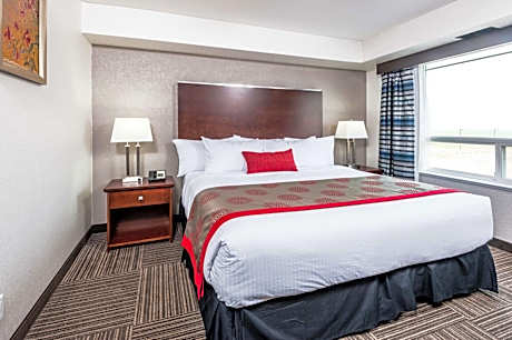 Family Suite with One King and One Queen Bed - Pet Friendly/Non-Smoking