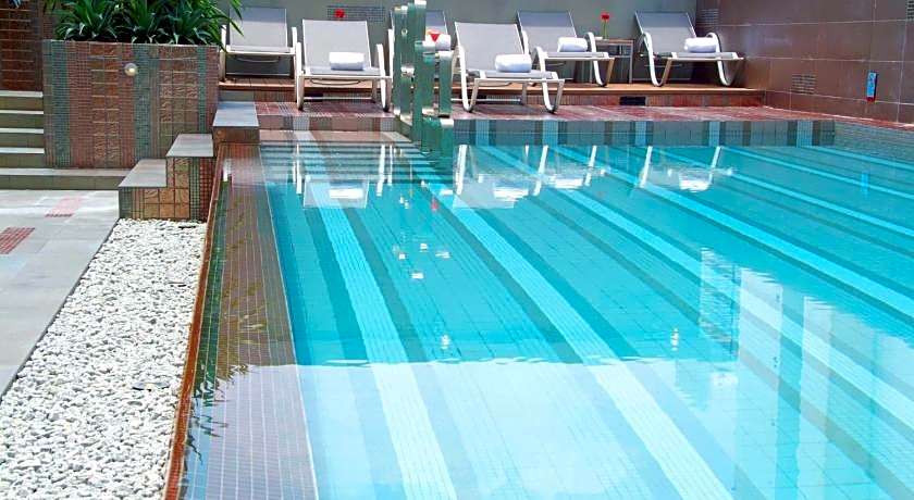 Amora NeoLuxe Suites Hotel