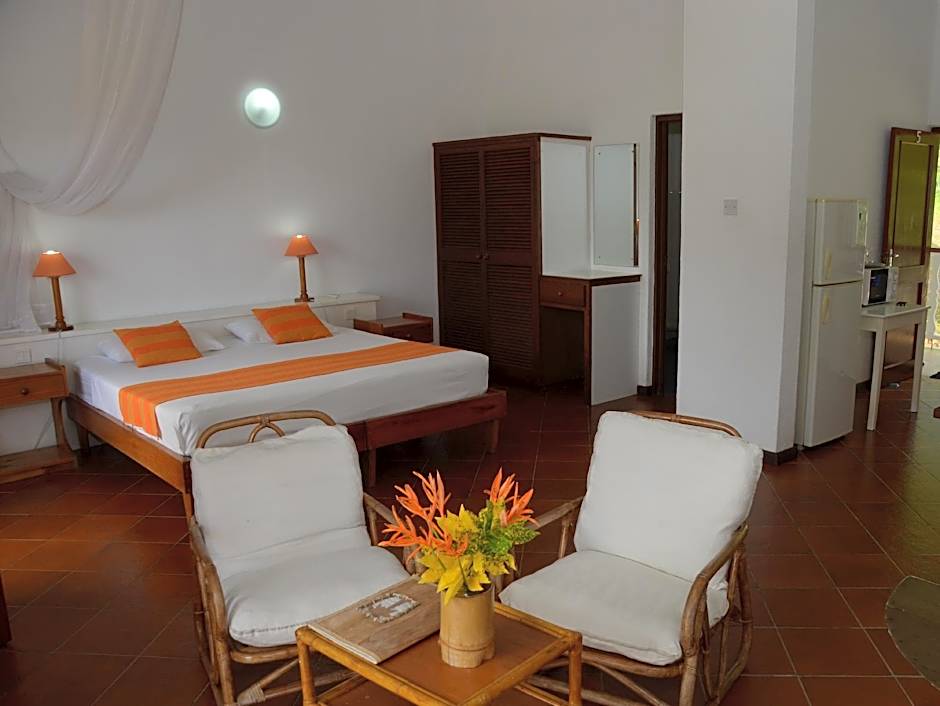 La Residence Villas & Studios