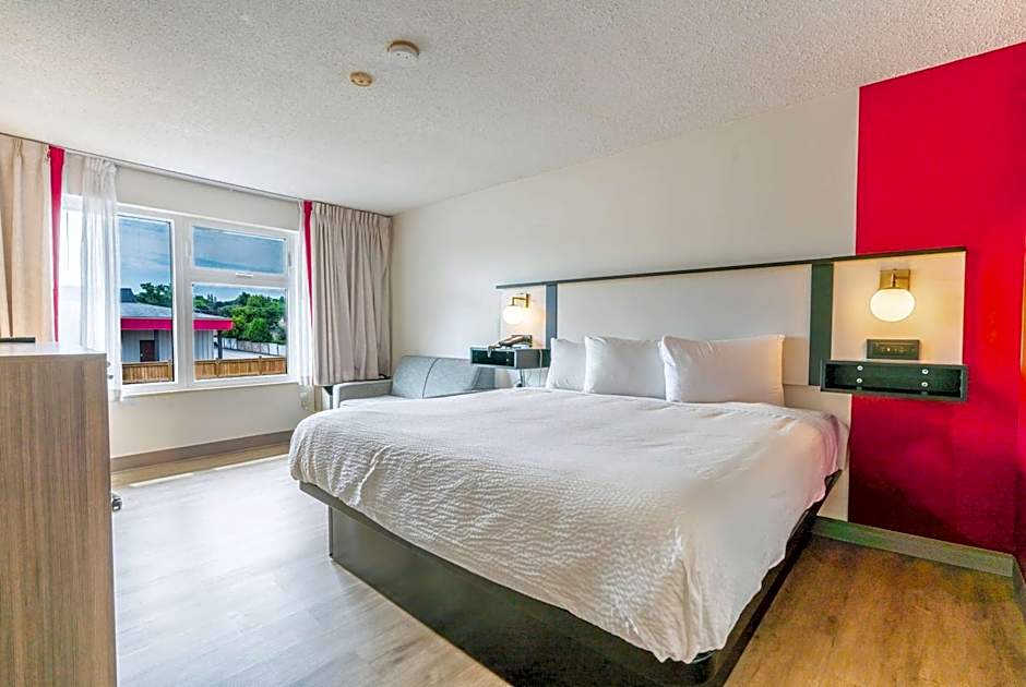 Ramada by Wyndham Kingston