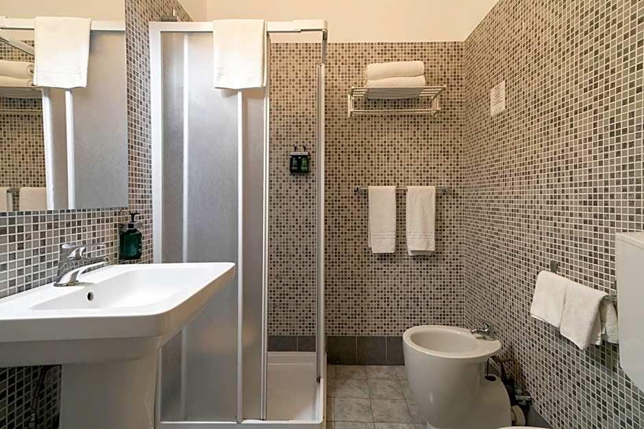Green Class Hotel Astoria