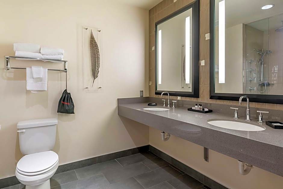 Best Western Premier Boulder Falls Inn