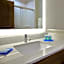 Holiday Inn Express & Suites Brookshire - Katy Freeway By IHG
