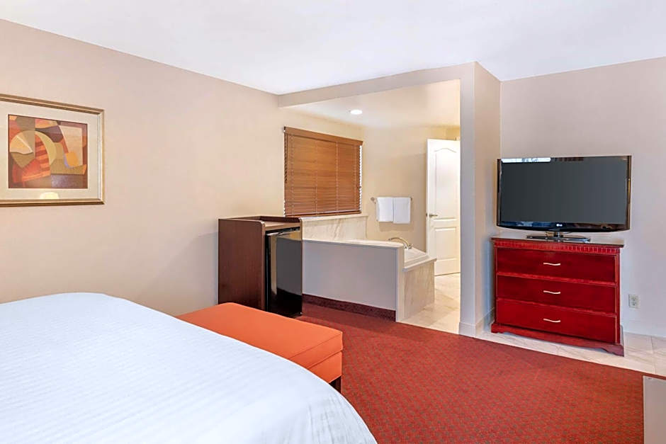 Best Western Plus West Covina Inn
