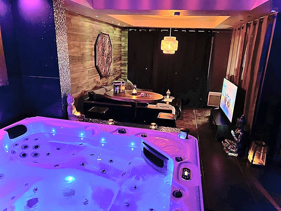 Photo 1 of 23 of Love room