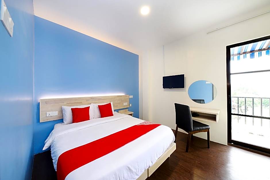 OYO 778 BMW 2 Hotel
