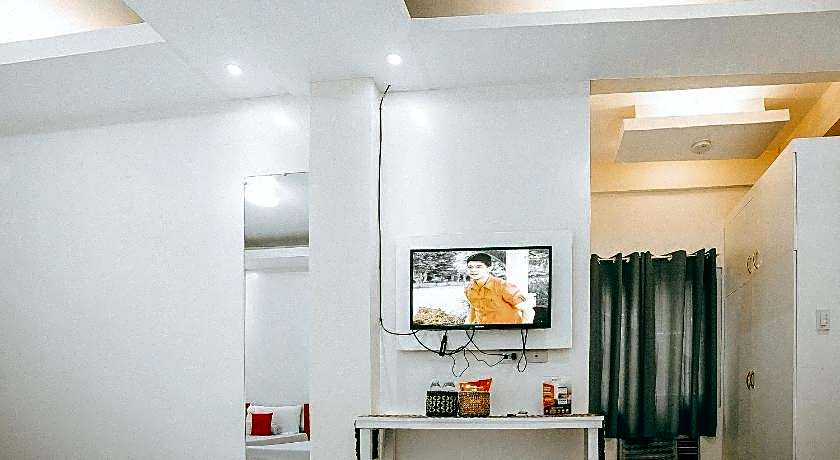 RedDoorz @ S & L Apartelle Daraga Albay