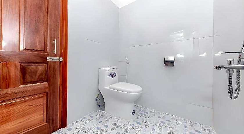 Super OYO 598 Peony Hotel