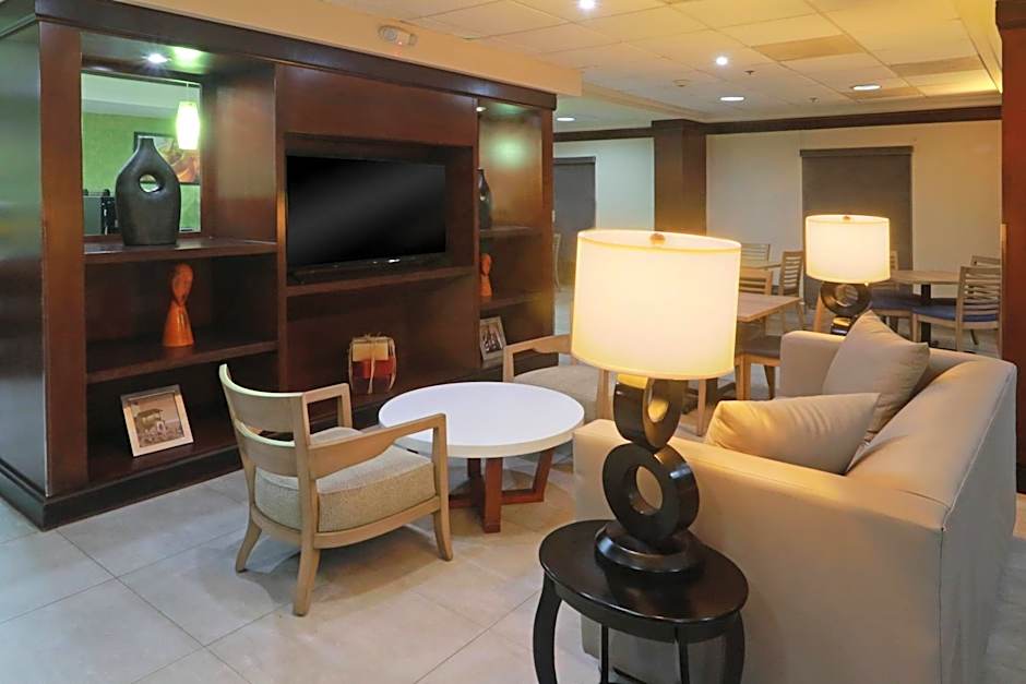 Wyndham Garden Monterrey Aeropuerto