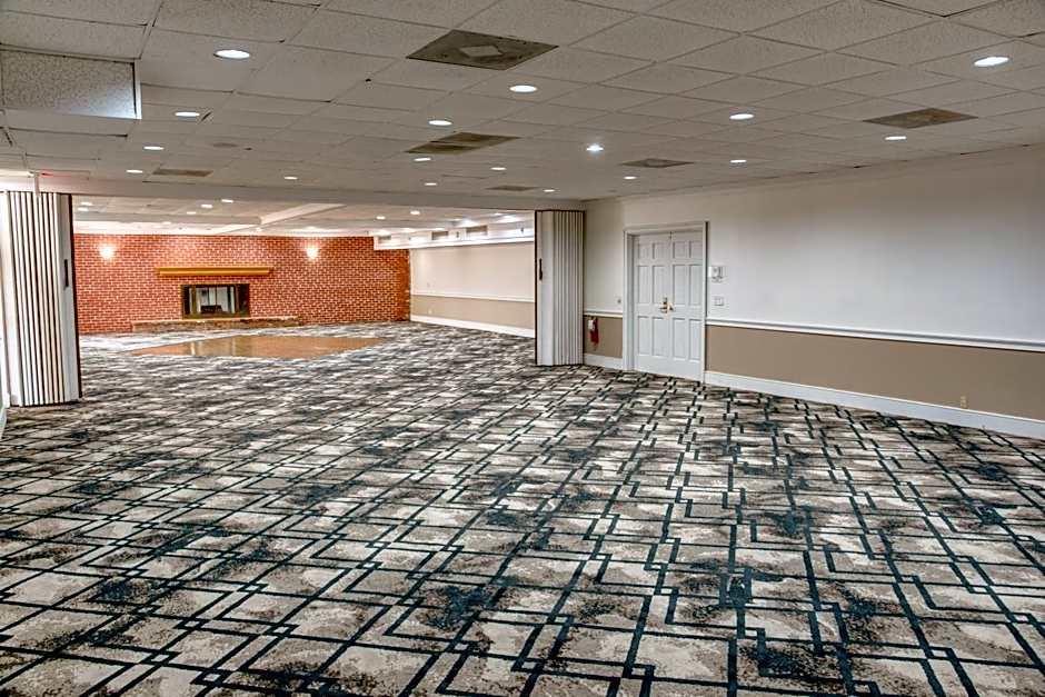 Days Inn by Wyndham St. Petersburg / Tampa Bay Area