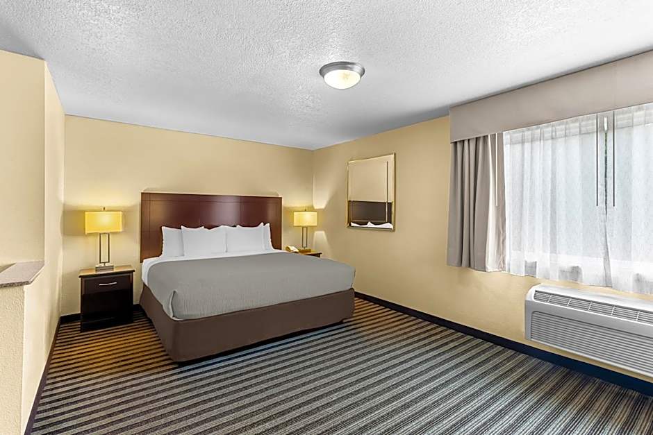 Quality Inn & Suites Vancouver - Hazel Dell