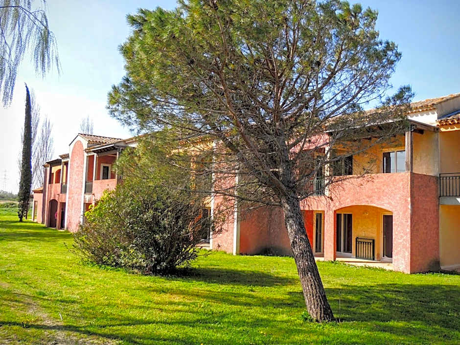 SOWELL Family Les Amandiers