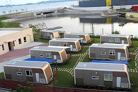 Siheung Wave Park Caravan