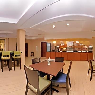 Holiday Inn Express & Suites San Diego Otay Mesa By IHG