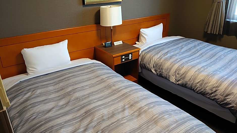 Hotel Route Inn Nakatsugawa Inter