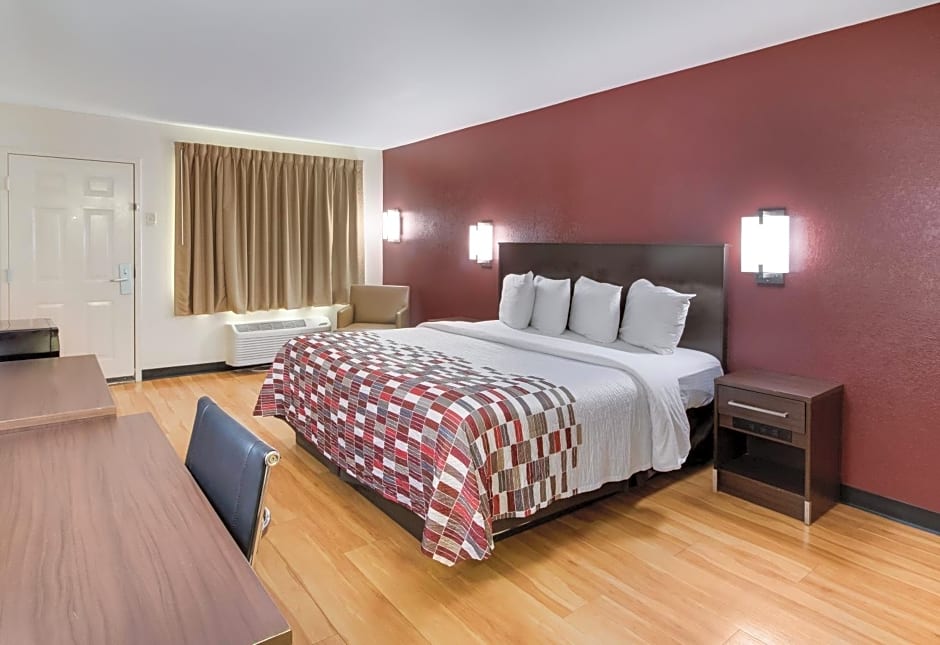 Red Roof Inn & Suites Commerce - Athens