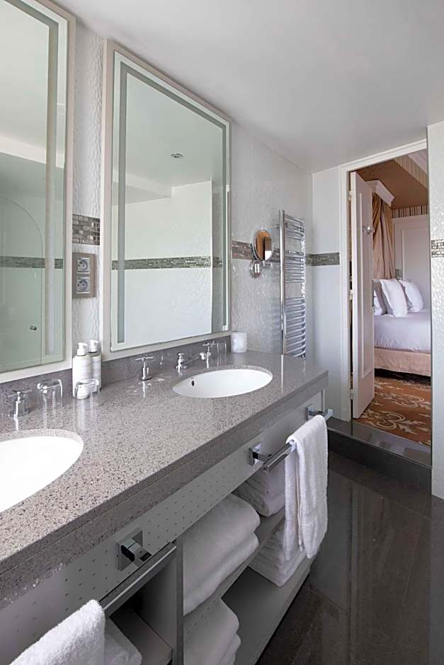 Maison Astor Paris Curio Collection by Hilton