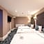 The J Hyde Park Hotel