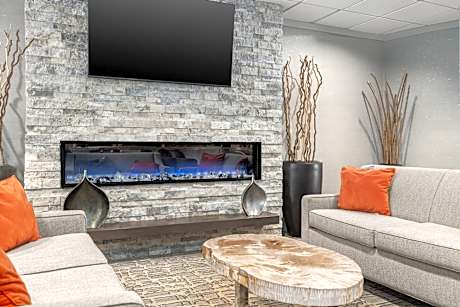 Holiday Inn Hotel & Suites Des Moines-Northwest By IHG